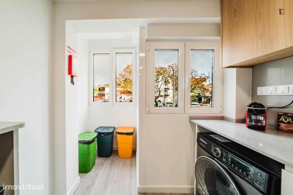Quarto - localizado em Lumiar Lisbon