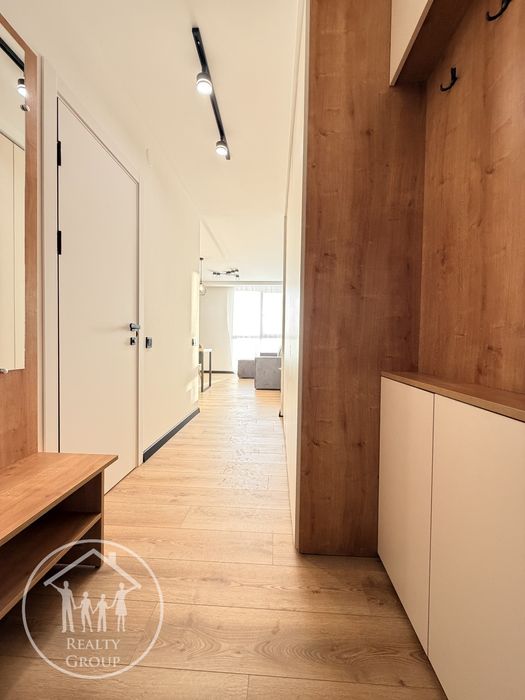 Квартира з ремонтом, меблями та технікою