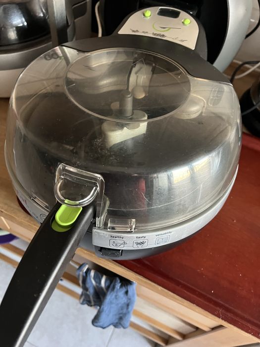 Fritadeira sem oleo actifry tefal bom estado