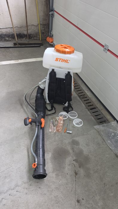 Sprzedam opryskiwacz spalinowy STIHL SR 450