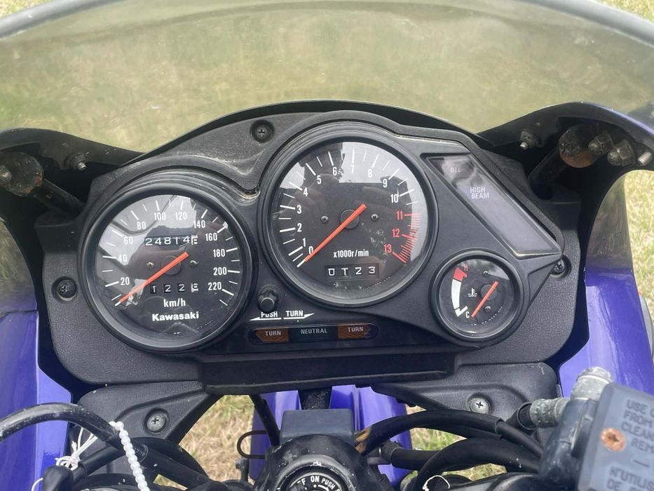 KAWASAKI gpz 500s
