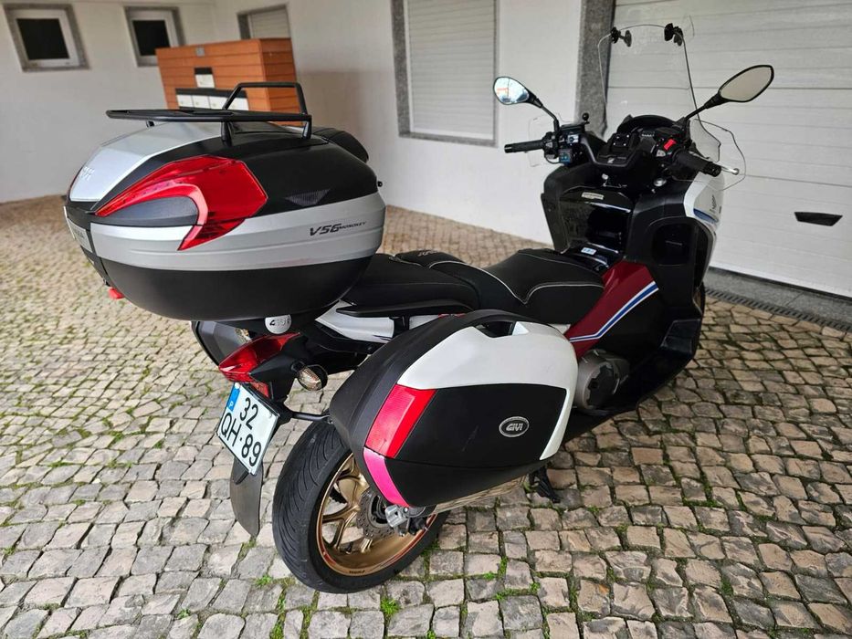 Honda Integra 750 Sport DCT Tricolor malas laterias top case de 56 litros punhos aquecidos com Garantia