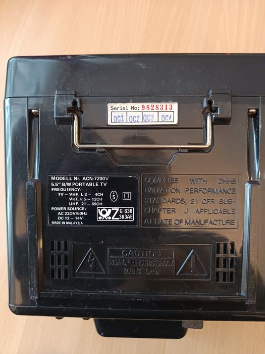 Telewizorek mini Intervision