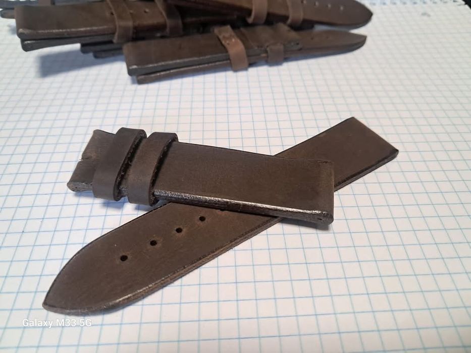 Продам кожаные ремни для часов . 22мм