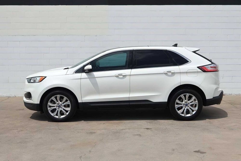 Ford Edge Titanium      2021