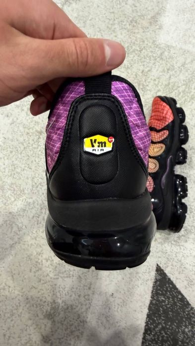 Продам Кросівки NIKE