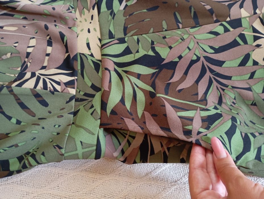 BENETTON M elegancki kombinezon tropikalny wzór liście szerokie nogawk