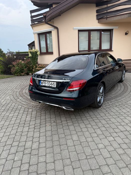 Mercedes E220 W213
