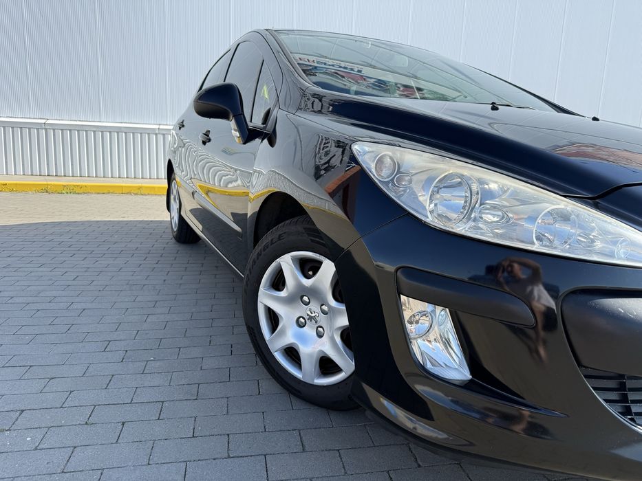 Продам Peugeot 308 2010 1.6 автомат