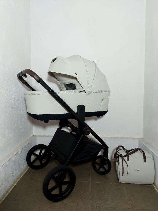 Коляска  CARRELLO ULTRA 2/1 надлегка +посилена амортизація