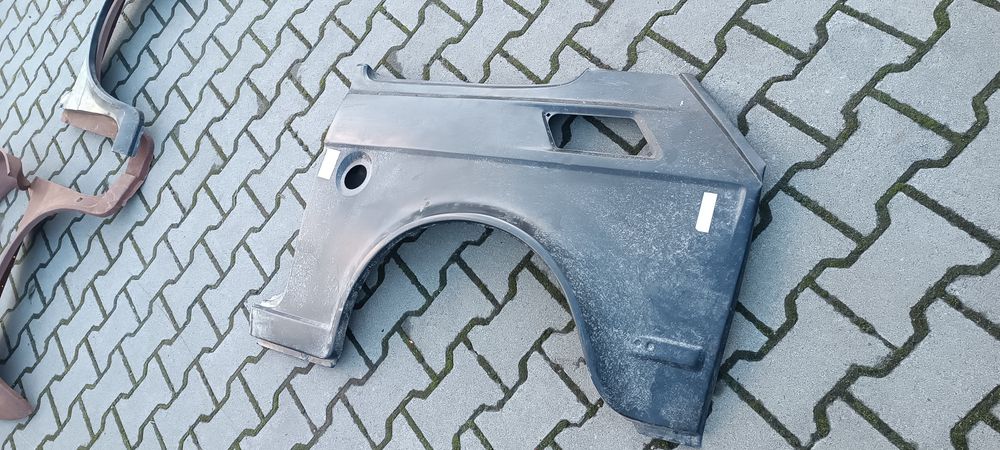Fiat 126p błotnik tylny lewy oryginalny do wersji EL Elegant