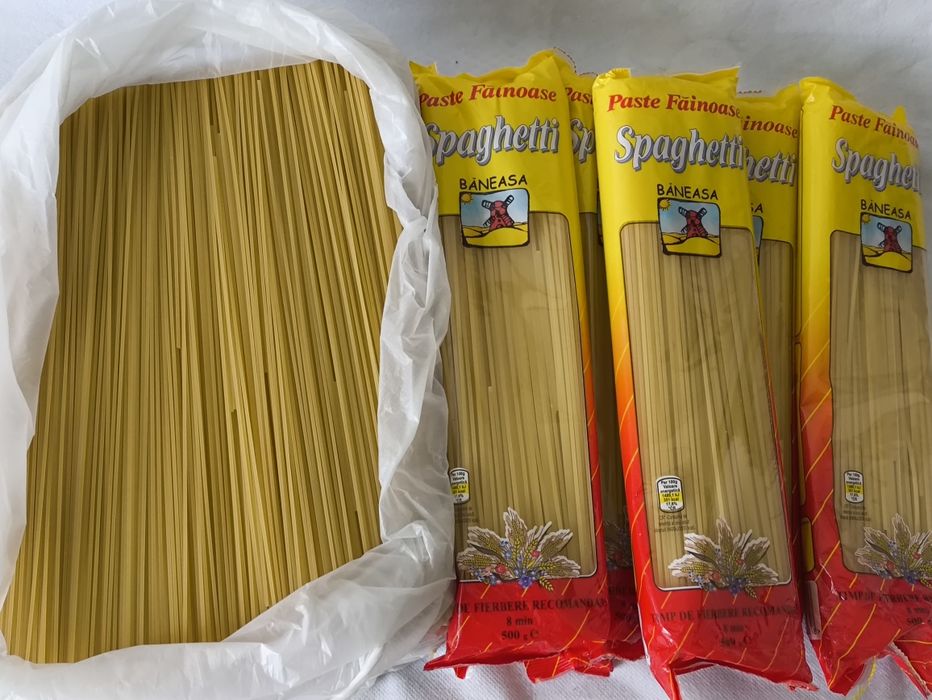 Спагетті, рис басматі, пластивці вівсяні, консерви, макорони