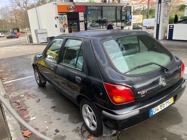 Mazda 121 16V - 129K Km - 1997