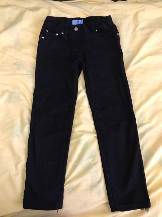 Новые черные джинсы на девочку 122 размер