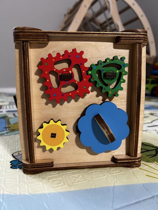 Бізікуб Good Play з LED підсвічуванням