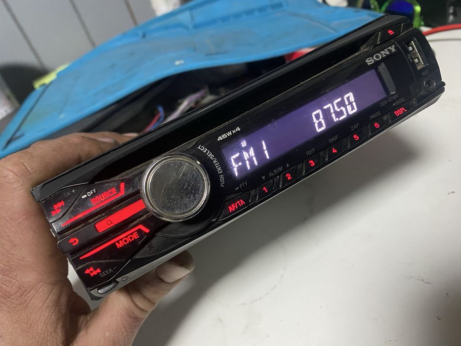 Radio samochodowe 1din  sony .CD /MP3/USB /aux/FM