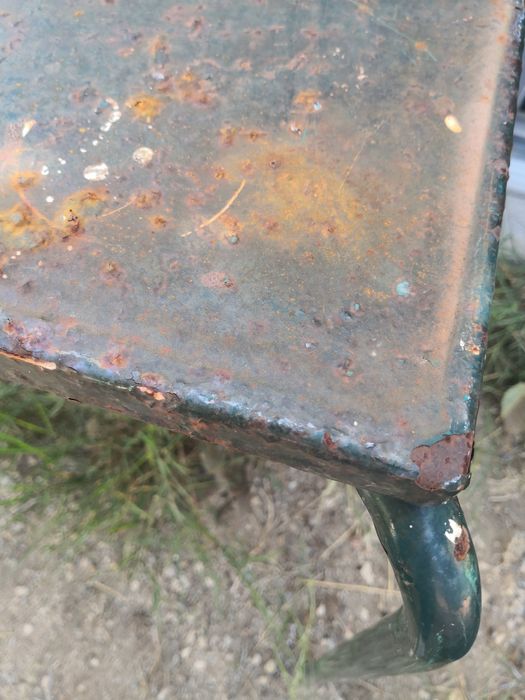 metal table adico64584973694594121