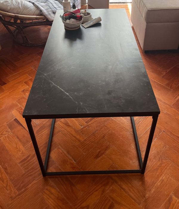 Mesa de centro preta