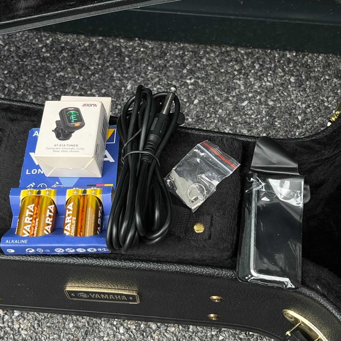 Gitara YAMAHA A5M ARE VN + Pokrowiec + Stroik + Dekiel Komplet Baterii