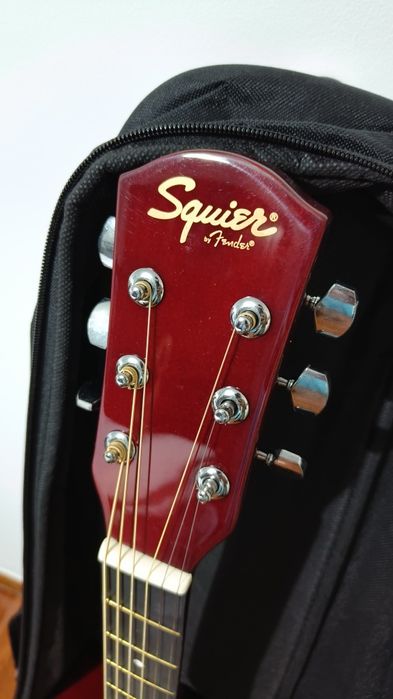 Guitarra Eletroacustica Fender Squier + Mala de transporte
