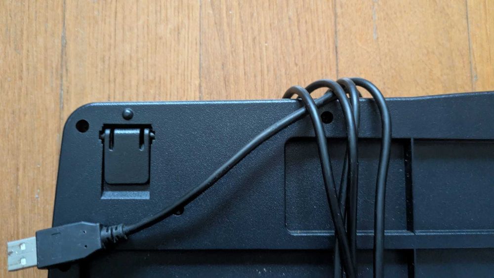 Teclado com Fios da Microsoft (Estado Novo)