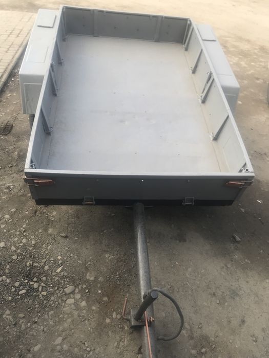 Причеп на торсіонах з документами