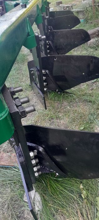 Плуг ПЛН 5-35 після реставрації