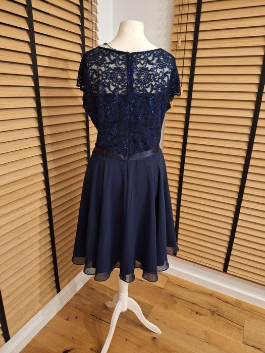 Swing, damska sukienka koktajlowa, r. 4XL/5XL