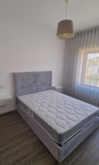 Camas de Casal Estofadas de Luxo 199€ Disp. em Várias Cores! 190x140m!