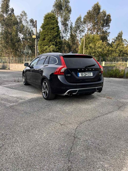 Volvo v60 D3 R-Designe — photo 2
