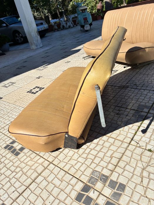 Bancos de 4L Novos (banco da frente corrido)