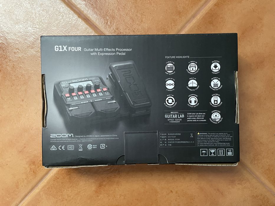 Pedaleira ZOOM G1X FOUR