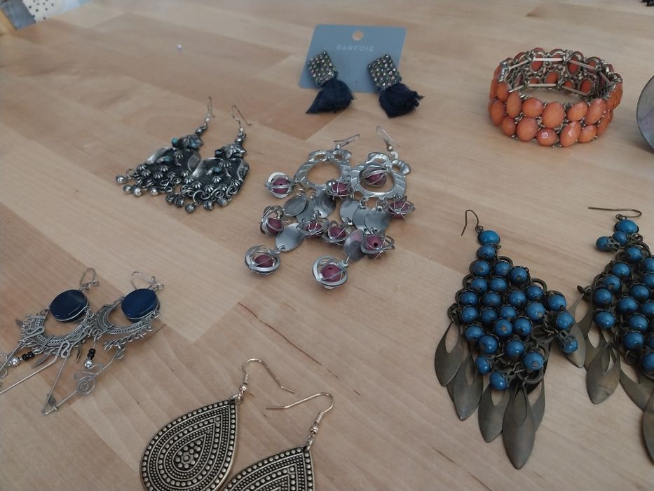 Conjunto anéis brincos pulseiras