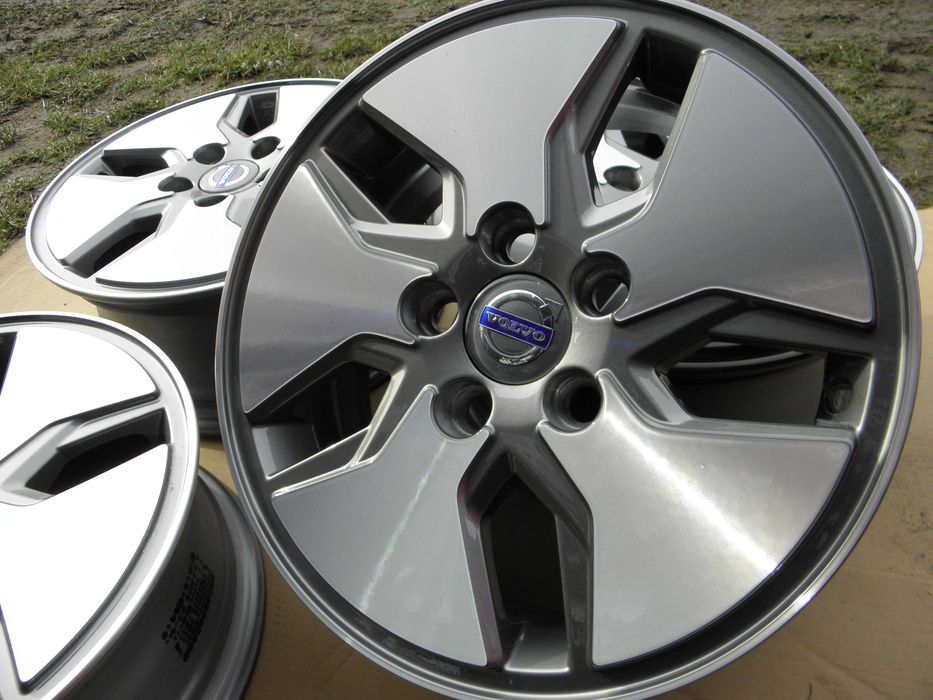 Felgi 15 VOLVO C30 V40 S40 V50 5X108 ET46 jak nowe Oryginał