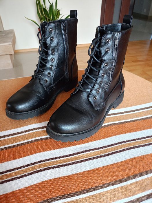 Obniżka! Buty czarne Bluebox-nr41.
