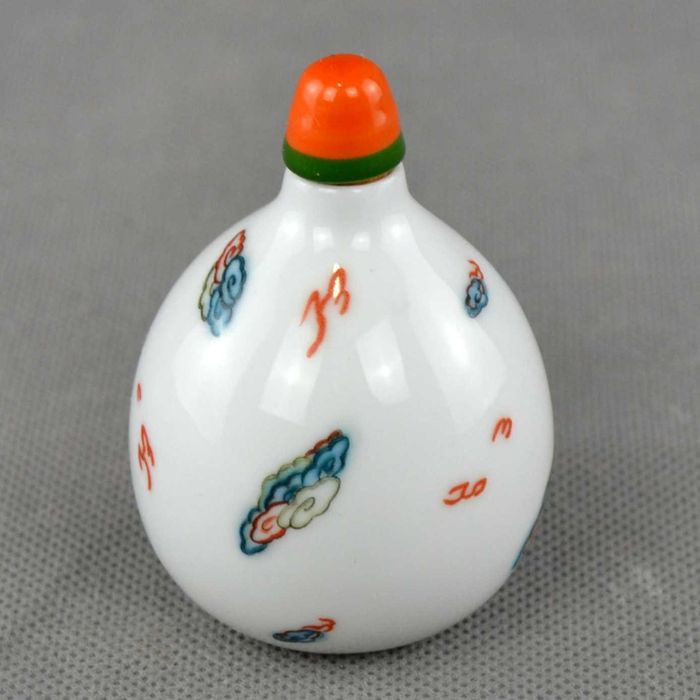 Snuff Bottle em Porcelana NG – n2