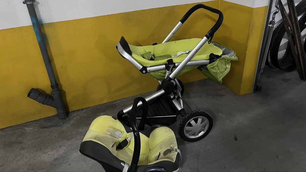 Carrinho bebé Maxi-Cosi usado e barato