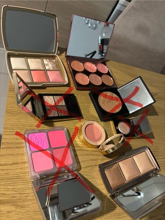 Zestaw kosmetyków do makijażu