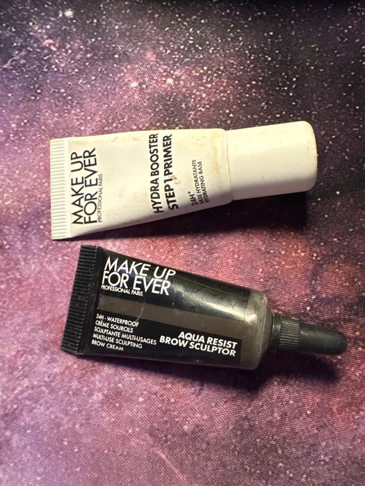 Farbka do brwi make up for ever pomada