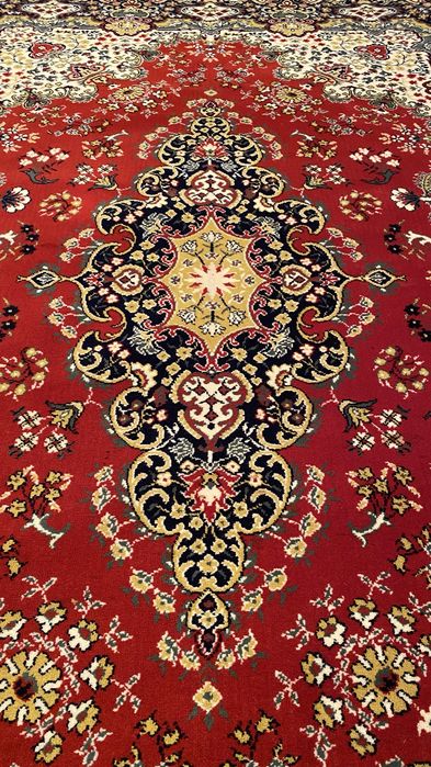 3 новых ковра. 1 использовали.