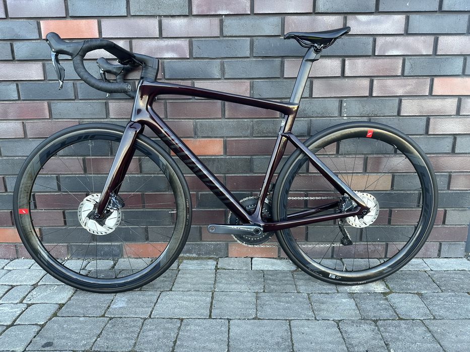 Specialized Tarmac SL7 Pro Ultegra DI2, карбон червоного відтінку