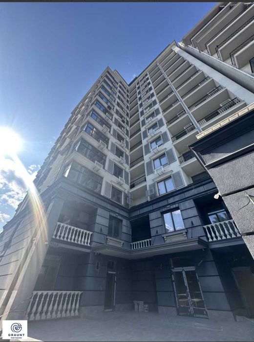 Азарова!Французкий бульвар! ЖК Отрада Скай