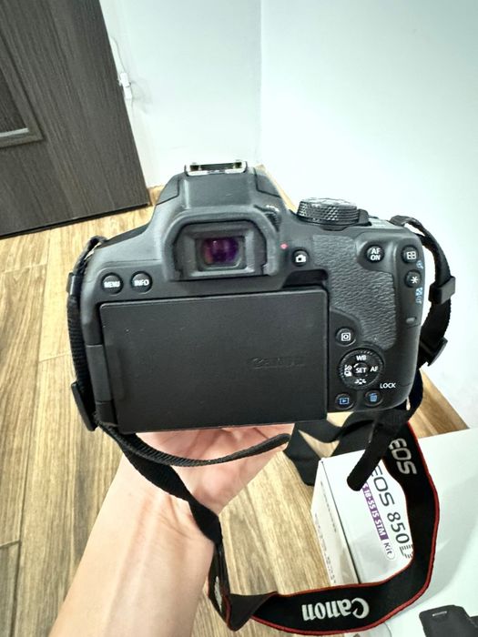 Lustrzanka Canon EOS 850D