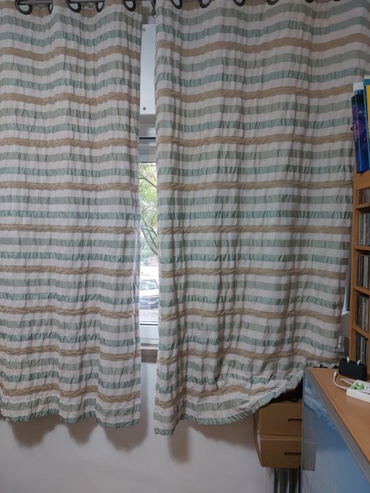 2 Cortinados do Gato Preto, curtos de riscas