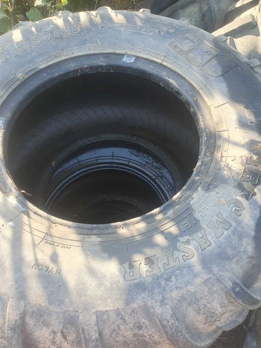 Opony bkt 33x15.50-15