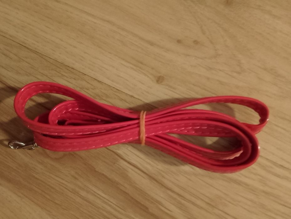Nowa elegancka kopertówka w kolorze fuksji