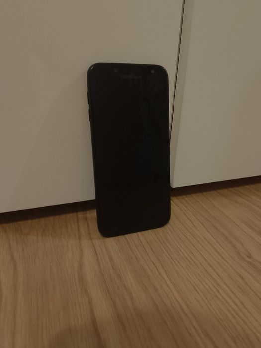 Samsung Galaxy J7| 16GB| Ekran super AMOLED|Stan: bardzo dobry/dobry.
