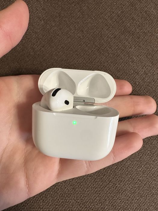 Airpods 4 ANC Лівий навушник + Кейс