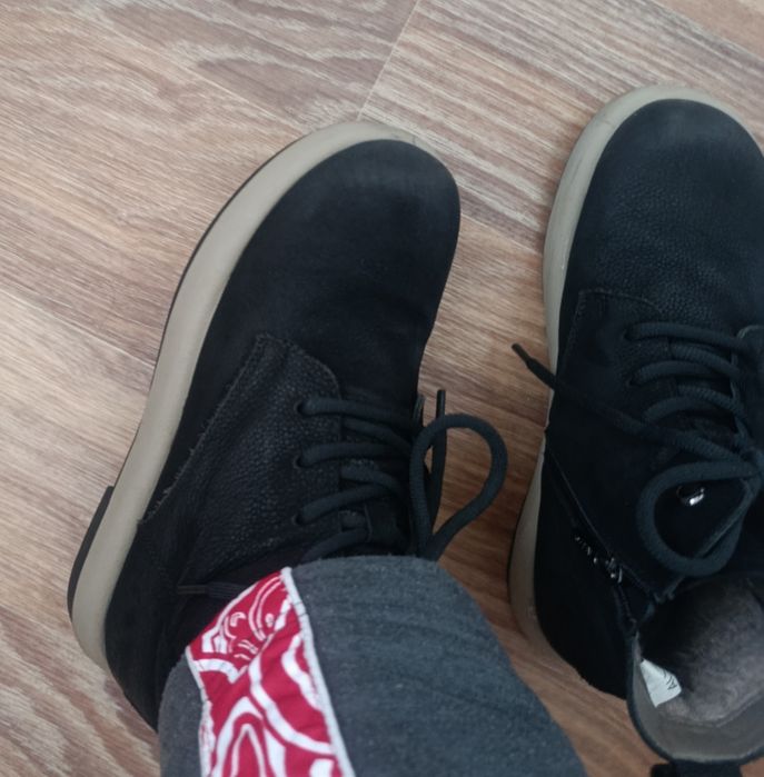 Продам женские ботинки из натуральной кожи нобук