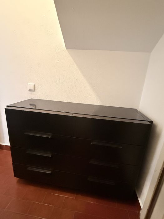 Vendo comoda  marrom